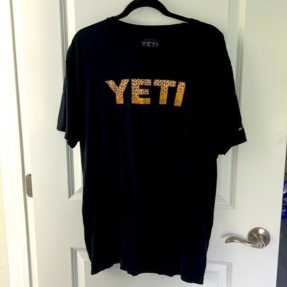 YETI Built for the Wild Black With Animal Print Letters SALE 2/20 - Picture 1 of 5